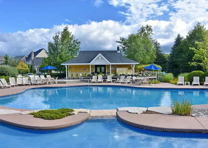 Executive Town Home-Mountain View-Historic Snowbridge Village, Walking Distance To The Resort